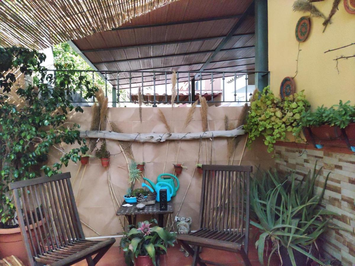 Cool Garden And Suite Mairena del Aljarafe Exterior foto